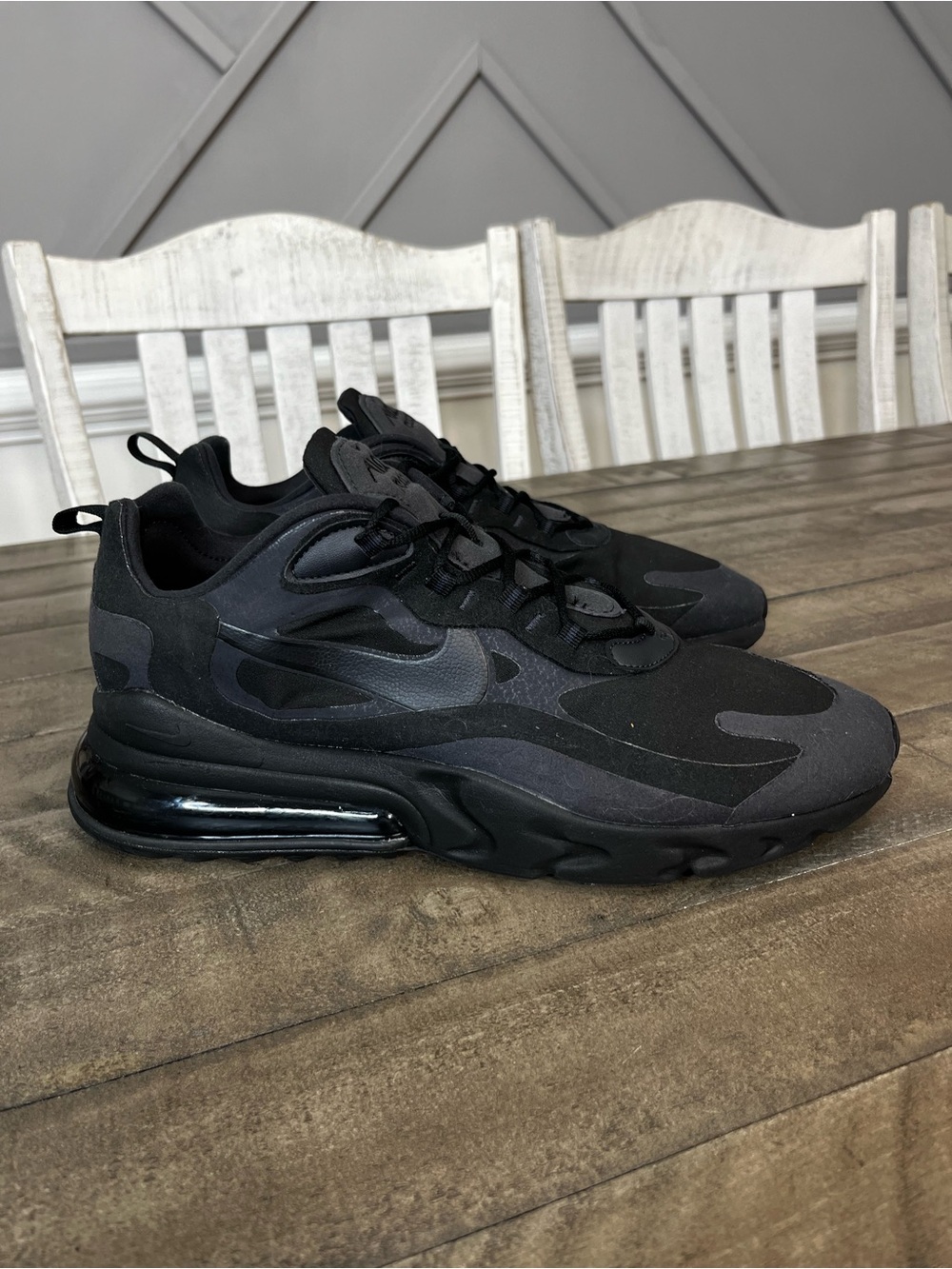 Nike Air Max 270 React Triple
Black Sneakers Mens Sz 13
Running Shoes